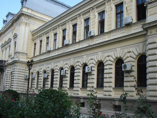 ЗДАЊЕ ИЗ 19. ВЕКА: Скидају ругло са споменика културе